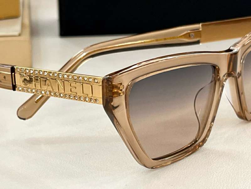 Picture of Chanel Sunglasses _SKUfw56839693fw